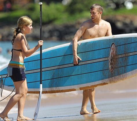 jennette mccurdy beach hawaii|Jennette McCurdy: Kayaking Cutie 